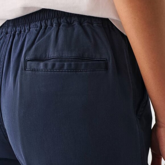 Faherty Essential Travel Pant Medium Navy - Picture 2 of 9